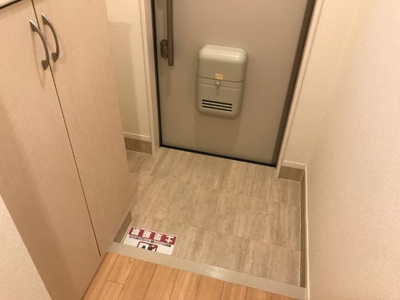 【玄関】 | フォンターナ | 玄関