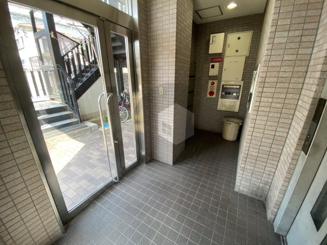 吉鴻ハイネス3のロビー