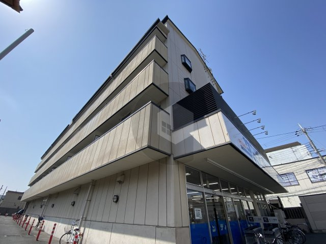 吉鴻ハイネス3の外観