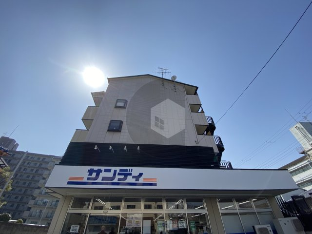 吉鴻ハイネス3の外観