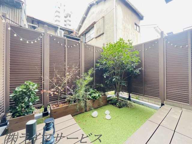 【庭】 | 塚本４丁目中古戸建 | 庭/ウッドデッキ有