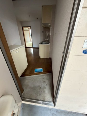 【玄関】 | アミューズ磯子壱番館