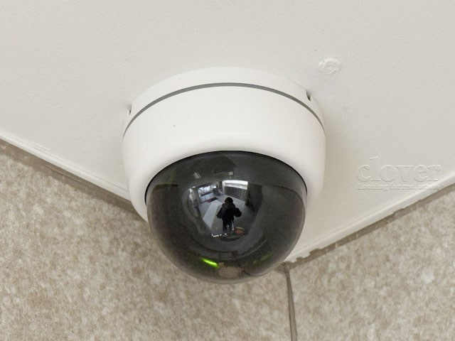 【防犯設備】 | パシフィック自由ケ丘マンション | 建物や敷地の隅々に目を光らせる防犯カメラが設置されています。現地を見学される際には、カメラの存在やその台数にも意識を払ってみてください。～即日のご見学可能～　お問合せはお気軽にどうぞ。