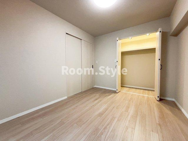 ライオンズマンション神楽坂第3の洋室|空室のためご都合に合わせてご内覧できます
お問合せはお電話でもお受付しております。
03-6450-5211