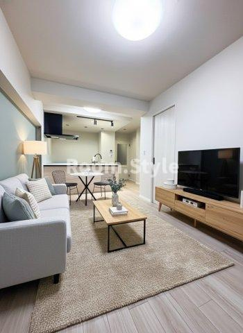 ライオンズマンション神楽坂第3の居間・リビング|家具はイメージになります
空室のためご都合に合わせてご内覧できます
お問合せはお電話でもお受付しております。
03-6450-5211