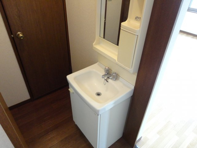 エルムハイツの独立洗面台