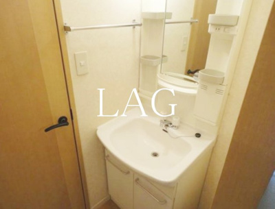 【洗面所】 | イリーデ | 洗面台です。