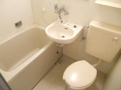 アクシルコート京都二条EASTの浴室|ユニットバス