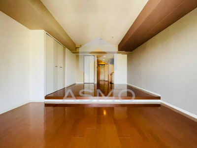 【居間・リビング】 | クリスタルブライト天満橋リバーサイド | ※同物件　別間取り　参考写真