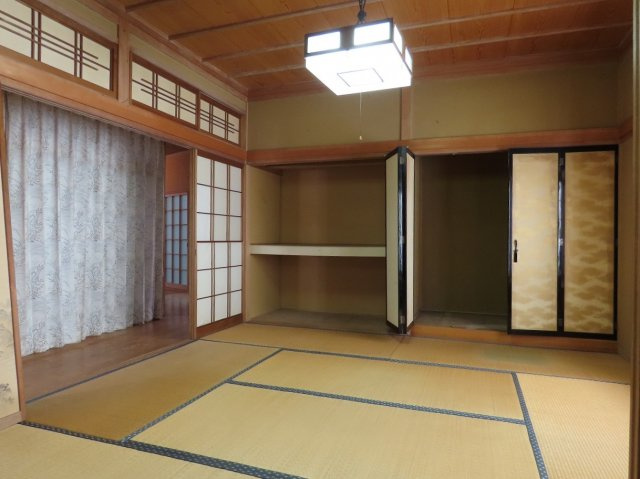 波田　売中古住宅の和室