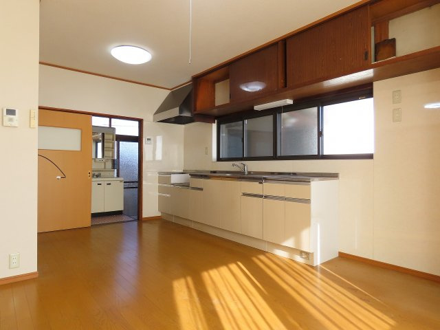 波田　売中古住宅のキッチン