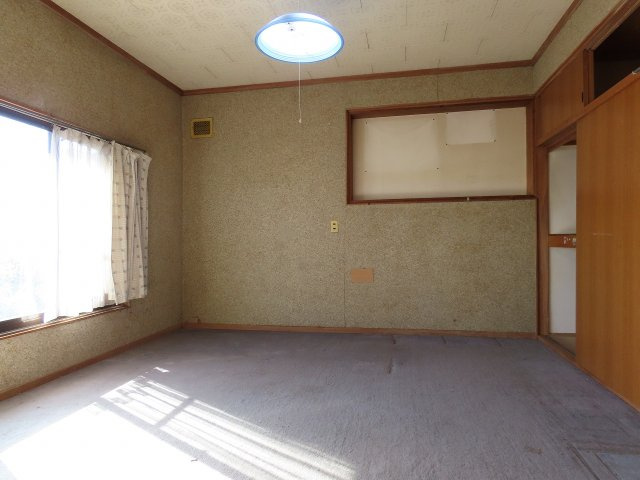 波田　売中古住宅の和室