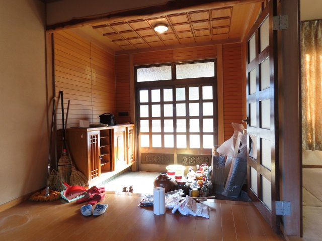 波田　売中古住宅の内装