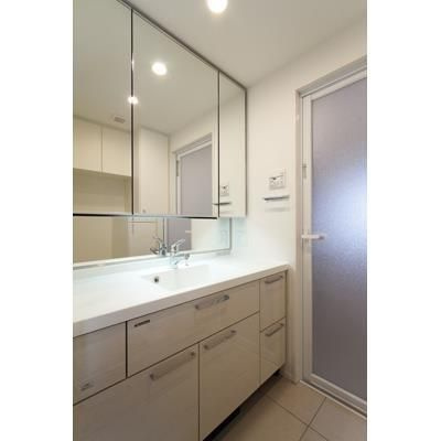 レビスタ白金高輪の独立洗面台