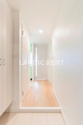 【玄関】 | エンクレストGRAN博多駅前 | 明るい玄関です