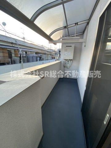松原2丁目中古戸建のバルコニー|陽当たり良好のバルコニーで洗濯物が乾きやすいです♪