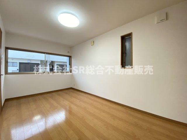 松原2丁目中古戸建の洋室|広々とした洋室です！
