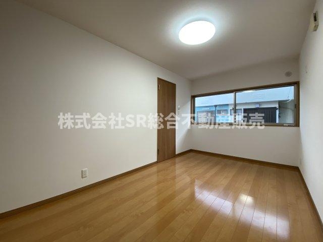 松原2丁目中古戸建の洋室|個人の部屋や寝室として使える洋室です