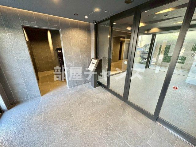 ディアレイシャス矢場町のエントランス