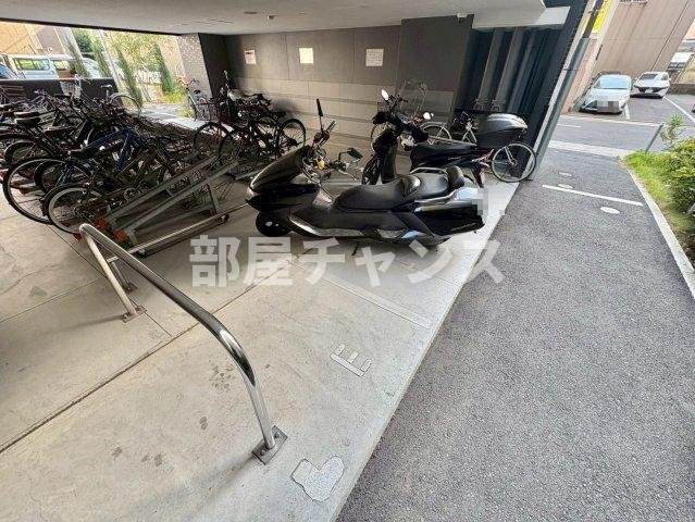 ディアレイシャス矢場町の駐車場