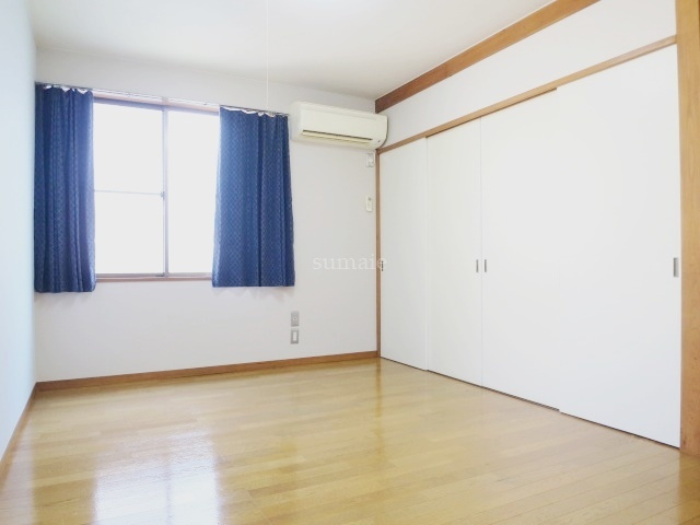 リバーハイツ大澤の居間・リビング|二面採光で7.5帖のダイニングです！