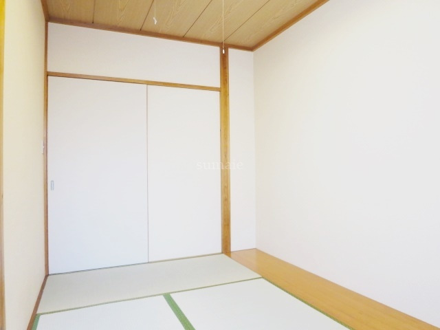 リバーハイツ大澤の和室|温かみのある和室です！