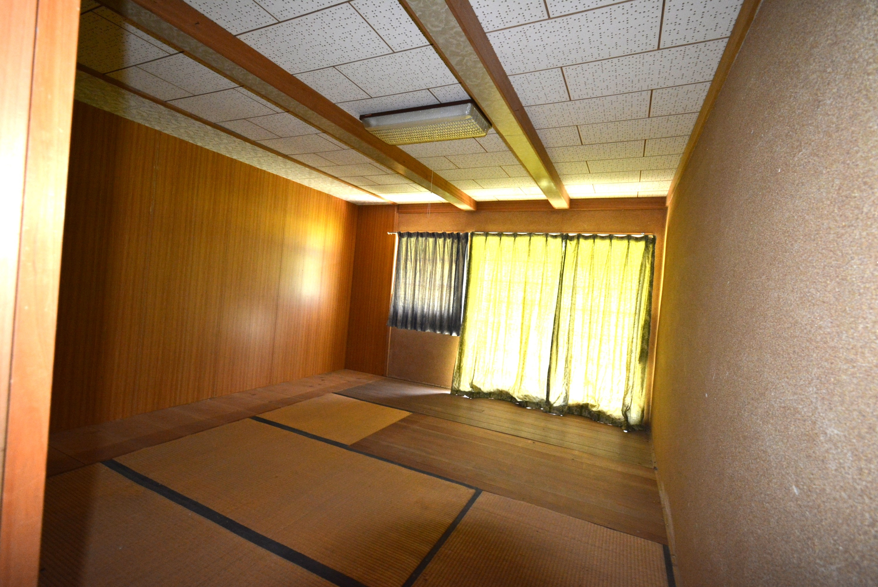 丹波市氷上町大谷の中古一戸建の和室|4.5帖＋板間
