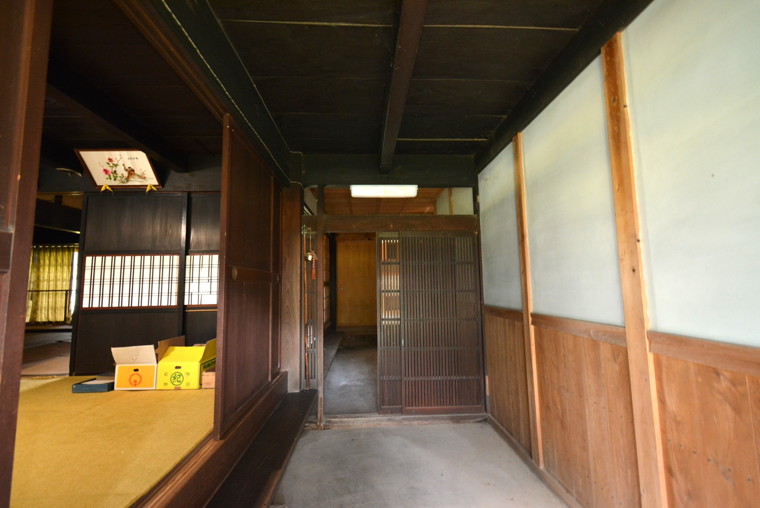 丹波市氷上町大谷の中古一戸建の玄関