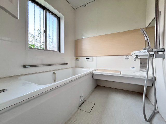 野田市上花輪　中古戸建の浴室