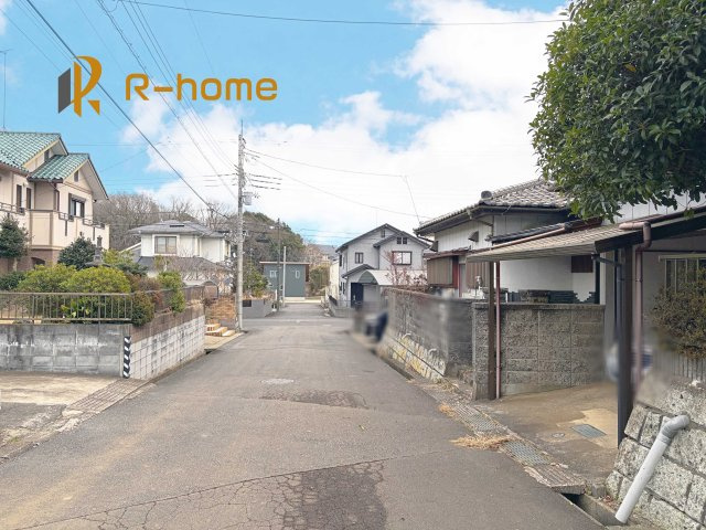 第2つくば市自由ケ丘　新築戸建て　1号棟の前面道路含む現地写真|『今から見たい！』大歓迎です♪
お気軽にＲ－ｈomeまでお問い合わせください。