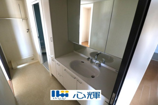 【独立洗面台】 | ポレスターブロードシティ若松町13階・カド部屋