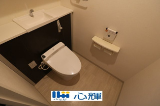 【トイレ】 | ポレスターブロードシティ若松町13階・カド部屋