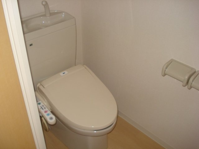 ＣｈａｍｐｓＤｏｒｅｓ（シャンドーレ）のトイレ|シャワー付トイレ(イメージ)