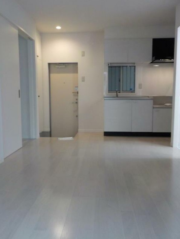 アズール若宮C棟の居間・リビング