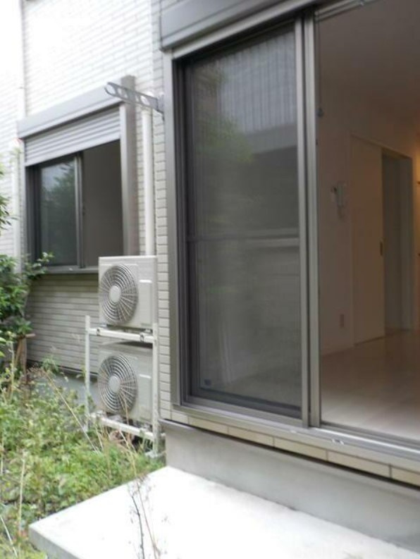 アズール若宮C棟のバルコニー