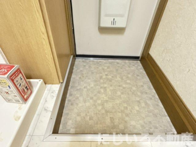 ヴィラージュドシャルマンの玄関