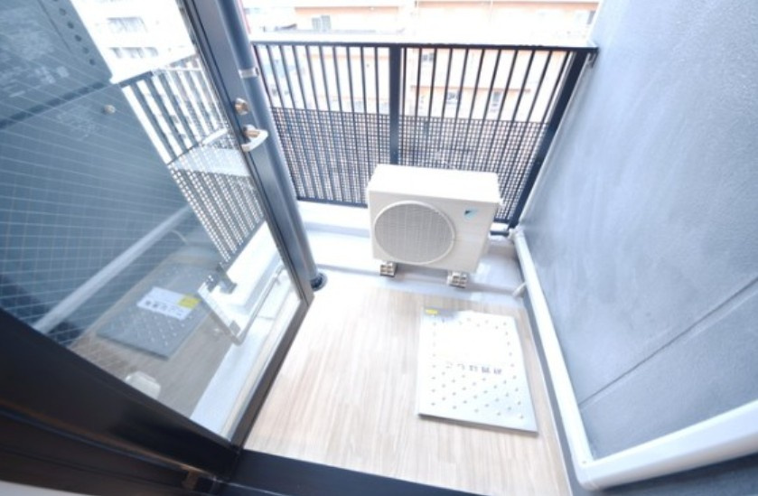 アーバネックス日本橋水天宮のバルコニー