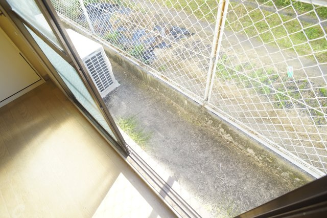 ジュネス・Ｎのバルコニー