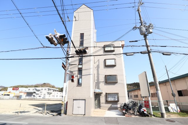 ジュネス・Ｎの外観