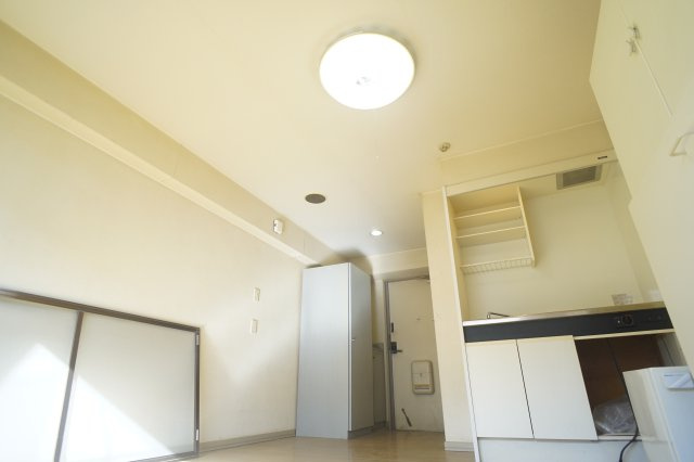 ジュネス・Ｎの内装