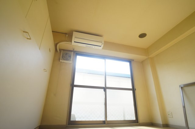 ジュネス・Ｎの内装