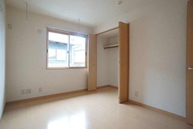 ハイツメビウスＢ棟の居間・リビング