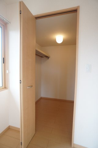 ハイツメビウスＢ棟の収納