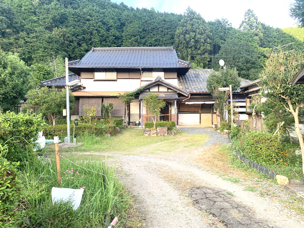 丹波市氷上町伊佐口の中古一戸建の外観