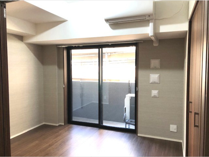 エムグランヴィア駒形の洋室