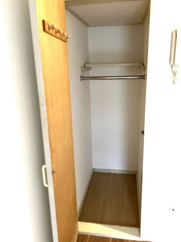 レオパレス千駄木B棟の玄関