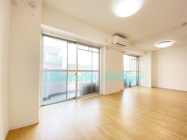 ラ・コスタ壱番館の居間・リビング