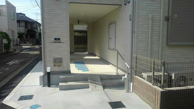 クレイノカサ　リリオⅢのエントランス