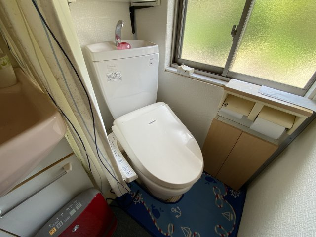 丹波市氷上町井中の中古一戸建のトイレ