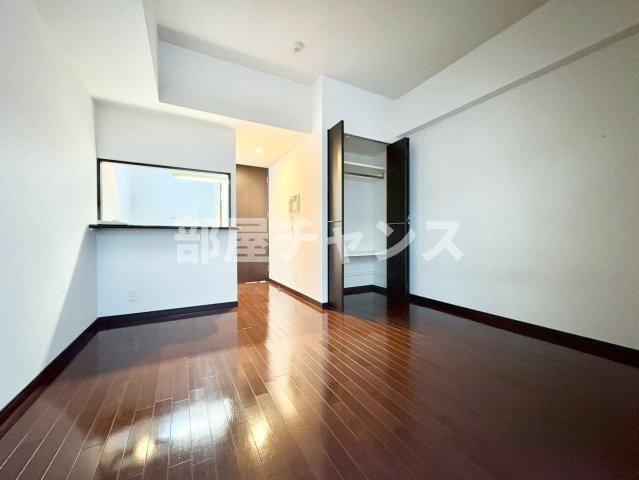 ライジングコート名古屋駅南の寝室